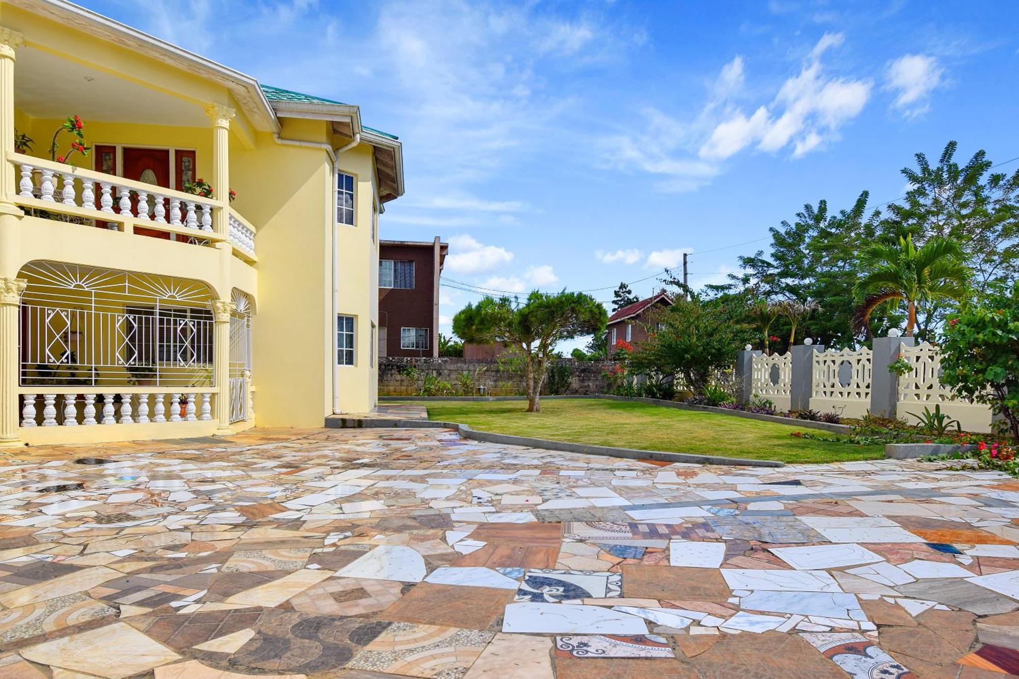 Harriott Heights Apartamento Mandeville Exterior foto